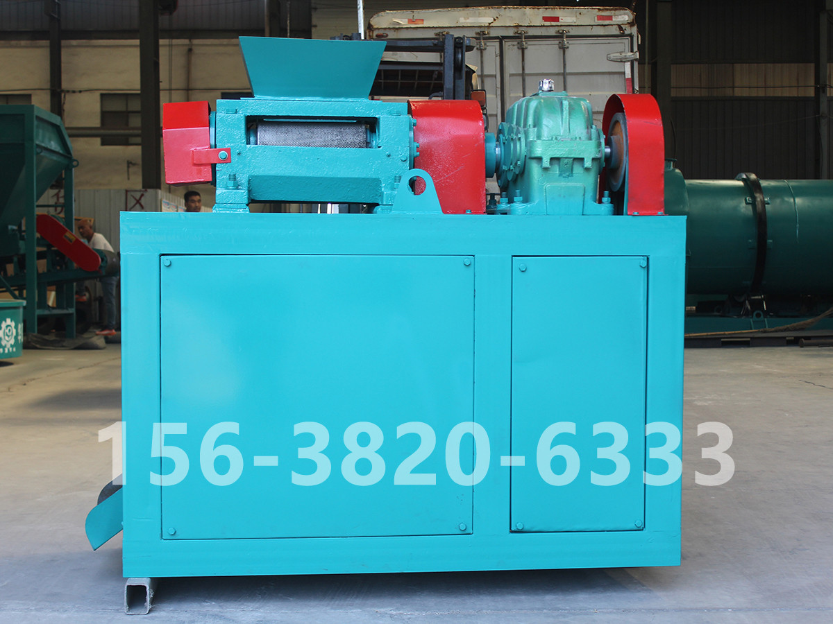尿素?cái)D壓造粒機(jī)